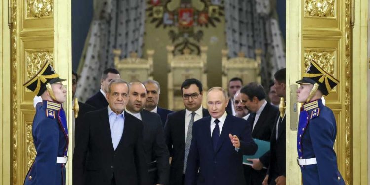 جهود دبلوماسية لكبح التصعيد الإيراني الإسرائيلي: هل تنجح الوساطات الدولية؟