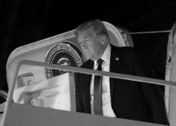 The Telegraph: “انقسام في صفوف ماغا بشأن استراتيجية ترامب تجاه إيران”