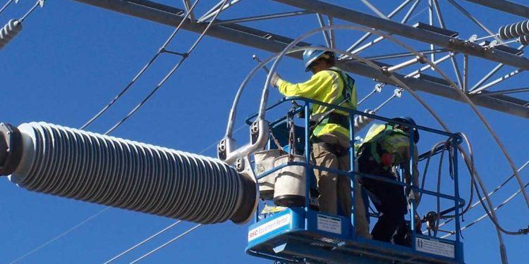 بريطانيا تتراجع عن دعم خط الربط الكهربائي مع المغرب