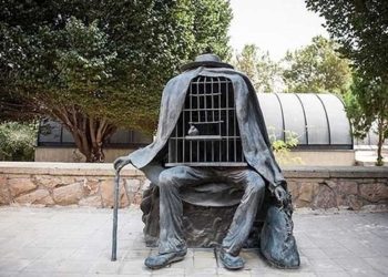 شملت 800 متحف..إيران تنقل كنوزها الأثرية إلى أماكن آمنة