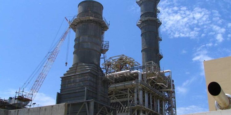 صواريخ إيرانية تستهدف منشآت “إسرائيلية” استراتيجية وتُحدث شللاً كهربائياً في “أشدود”