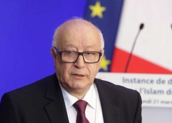 عبد الله زكري: فرنسا تغرق في مستنقع الكراهية والعنصرية