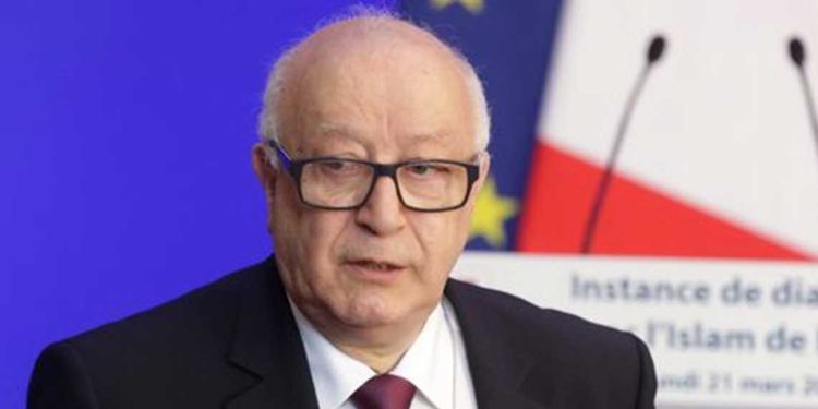 عبد الله زكري: فرنسا تغرق في مستنقع الكراهية والعنصرية