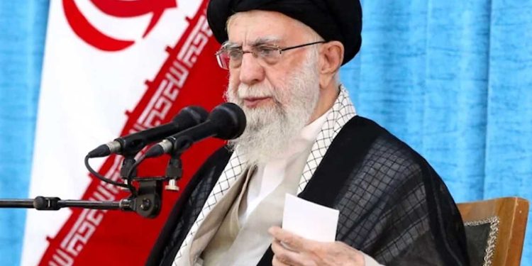 خامنئي…هل تنتظر “إسرائيل” رداً مؤلماً بعد استهداف قادة إيرانيين؟