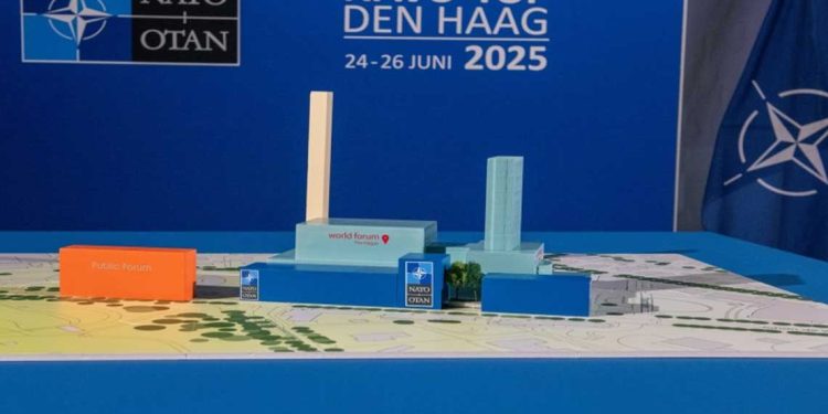 قمة لحلف الناتو وسط تصاعد التوترات الإقليمية