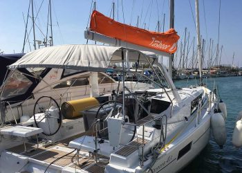 مستوطنون يغادرون فلسطين عبر البحر نحو قبرص