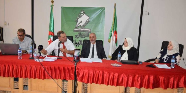 ندوة فكرية تبحث سبل التصدي للأخبار الكاذبة