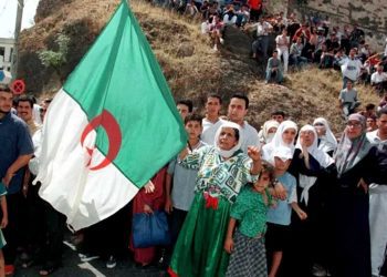 وثائقي عن أحفاد المنفيين إلى كاليدونيا الجديدة: عندما تعود الذاكرة إلى الوطن