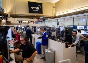 التصعيد مع إيران يُربك وول ستريت