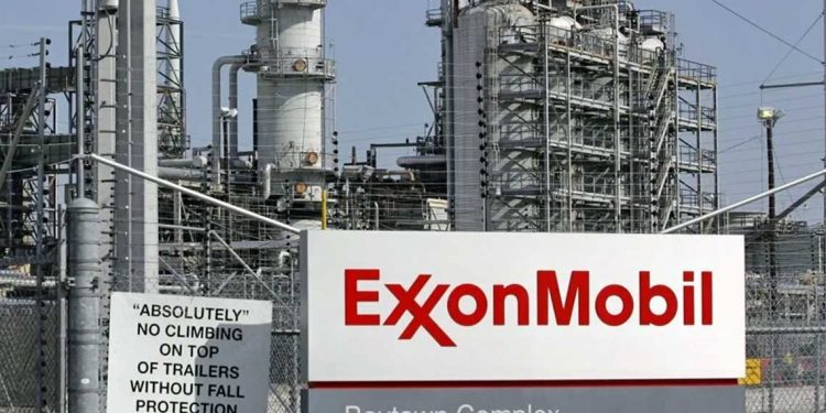 الجزائر و”إكسون موبيل” تبحثان شراكة استراتيجية في قطاع المحروقات