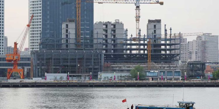 الاقتصاد الصيني يواجه تباطؤًا رغم التحفيزات الحكومية