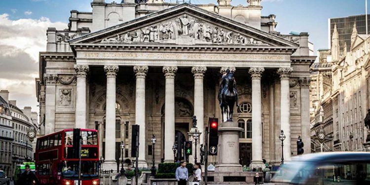 الاقتصاد البريطاني ينكمش مرتين متتاليتين