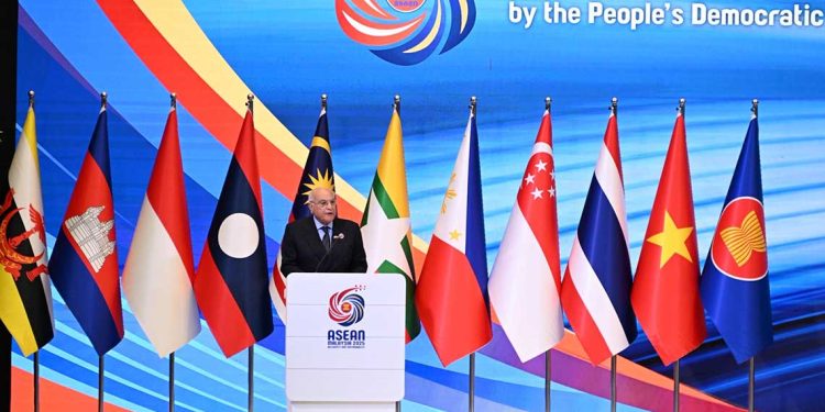 الجزائر تنضم رسميًا إلى معاهدة دول “آسيان”