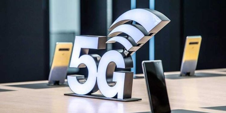 ثلاث رخص لتشغيل الجيل الخامس