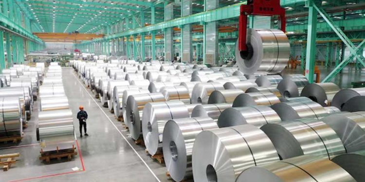 خام الحديد يتجاوز حاجز 100 دولار مدفوعًا بتعهدات صينية جديدة