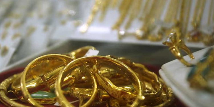 الذهب يرتفع مدفوعًا بتضخم أمريكا وغموض توجهات ترامب