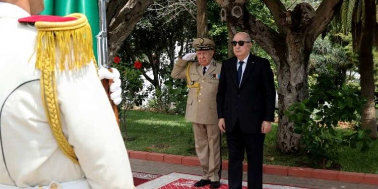 الرئيس تبون يشرف على حفل تقليد الرتب وإسناد الأوسمة