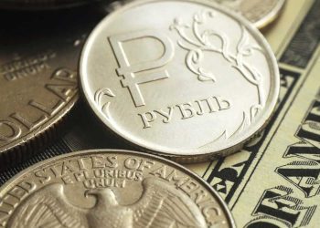 ضعف الروبل وارتفاع أسعار النفط يعززان مداخيل روسيا