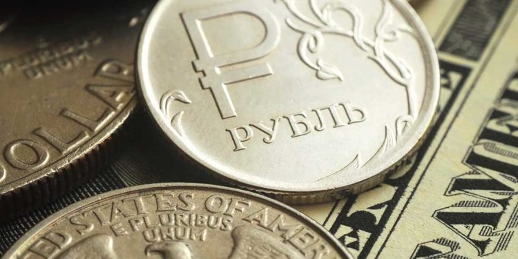 ضعف الروبل وارتفاع أسعار النفط يعززان مداخيل روسيا