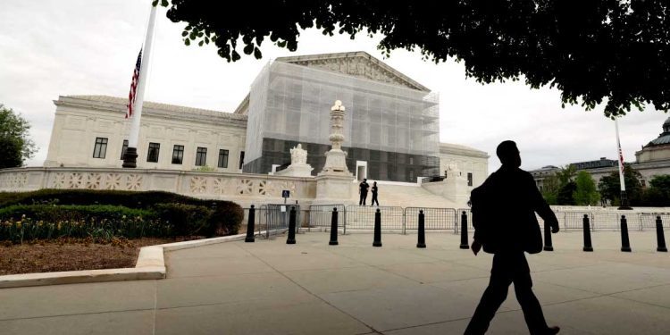 المحكمة العليا الأميركية تفتح الباب لترامب لتقليص الوظائف الحكومية