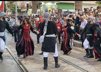 سيدي بلعباس تحتفي بالتراث العالمي في مهرجان الرقص الشعبي