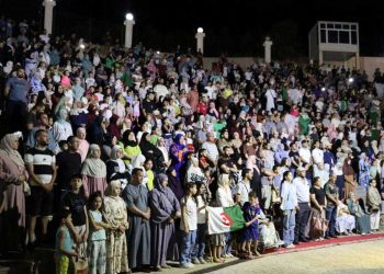 المونوكوميديا تسدل الستار على دورة استثنائية