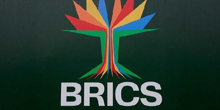 “بريكس 17”: دعوة لإصلاح النظام المالي وكسر هيمنة الدولار