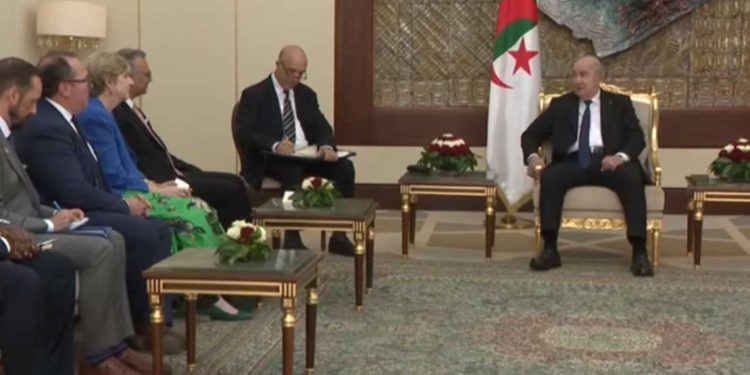 تبون يستقبل مستشار ترامب لشؤون إفريقيا والشرق الأوسط