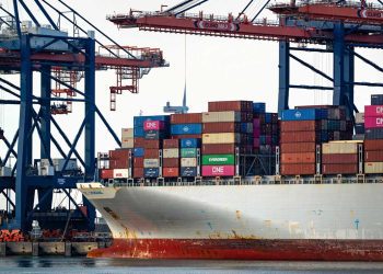 تحويل ميناء روتردام إلى ممر عسكري للناتو