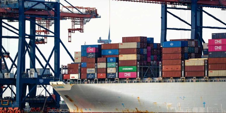 تحويل ميناء روتردام إلى ممر عسكري للناتو