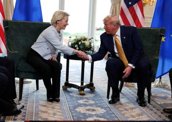 ترامب يعلن اتفاقًا تجاريًا مع أوروبا يتضمّن رسومًا واستثمارات ضخمة