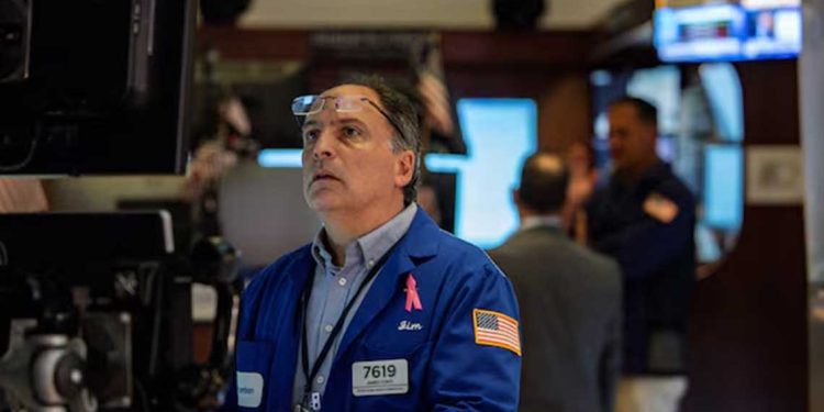 توتر الأسواق العالمية بسبب تهديدات جمركية أمريكية جديدة