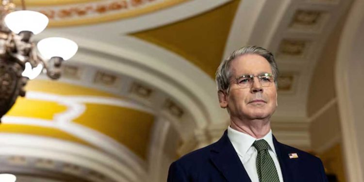 ترامب يجدد الضغط على الفيدرالي ويطرح مرشحًا بديلًا لرئاسته