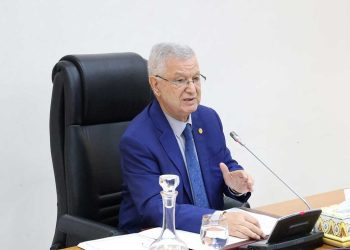 البرلمان يؤجل اختتام الدورة البرلمانية العادية