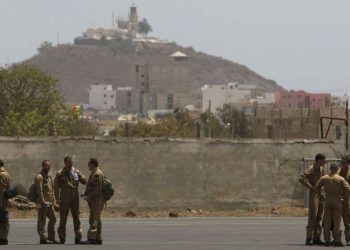 من داكار إلى نجامينا…أفول النفوذ العسكري الفرنسي في إفريقيا