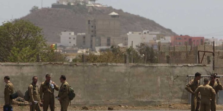 من داكار إلى نجامينا…أفول النفوذ العسكري الفرنسي في إفريقيا