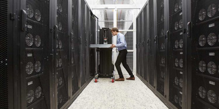 هل بدأت أسهم التكنولوجيا تفقد هيمنتها؟