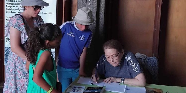 معرض الكتاب في وهران..منصة صيفية لاحتفاء القارئ بالكاتب