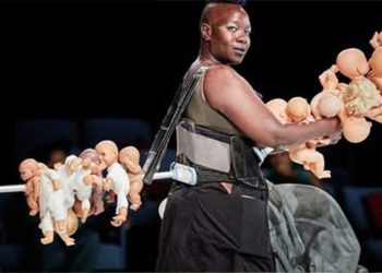 مهرجان أفينيون 2025 يفتتح بعرض صادم ويعلن تضامنه مع فلسطين