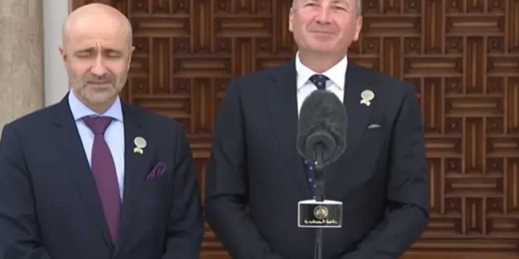 لماذا تُقلق زيارة قادة شركتي إكسون وشيفرون إلى الجزائر المخزن ؟