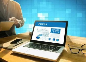 إشادة واسعة بقرار دعم الصحافة الإلكترونية في الجزائر