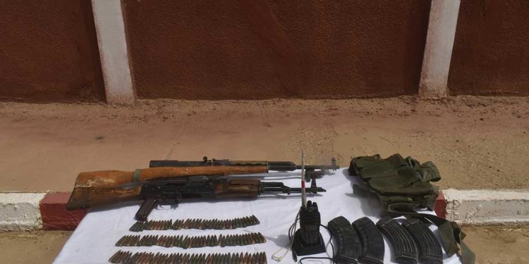 الجيش الجزائري…إرهابي يسلم على الحدود الجنوبية