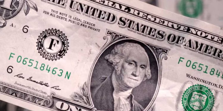 الدولار يتراجع مع مخاوف المستثمرين من استقلالية الاحتياطي الفيدرالي