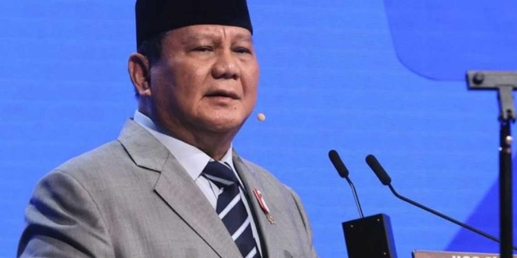 موجة احتجاجات شعبية في إندونيسيا… وفاة شاب والرئيس يقدّم التعازي