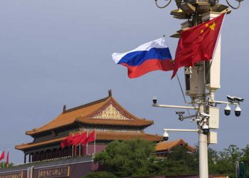 الصين ترفض ضغوط واشنطن بشأن النفط الإيراني والروسي