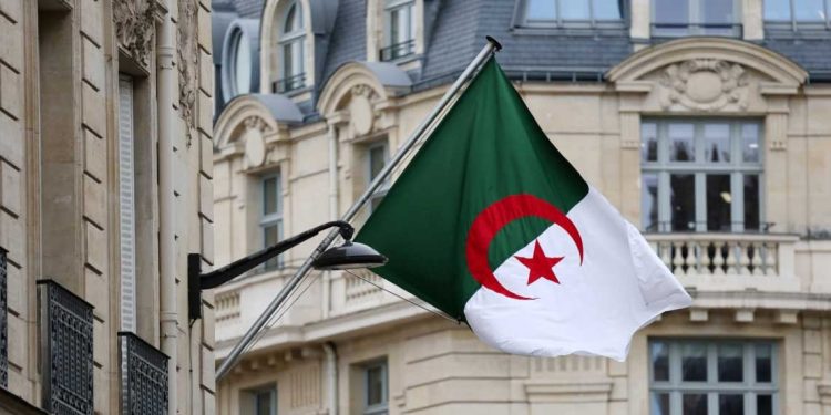 هجوم متعدد الجبهات…الجزائر في مرمى النفوذ الفرنسي-الإسرائيلي