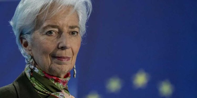 لاغارد…العمالة الأجنبية أنقذت اقتصاد منطقة اليورو