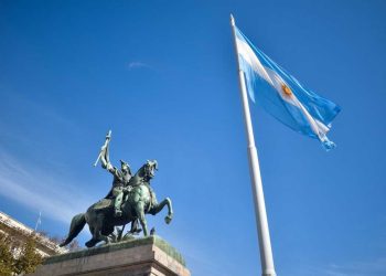 روبرتو مونيز محمود الأرجنتيني..مقاتل من قلب أمريكا اللاتينية في صفوف الثورة الجزائرية