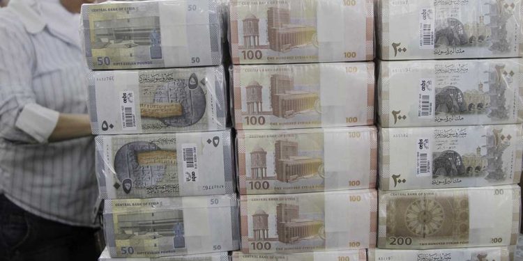 سوريا تحذف صفرين من عملتها وتطرح أوراقاً جديدة