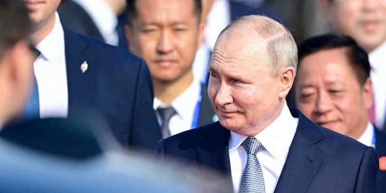 قمة شنغهاي…بوتين يصل تيانجين الصينية